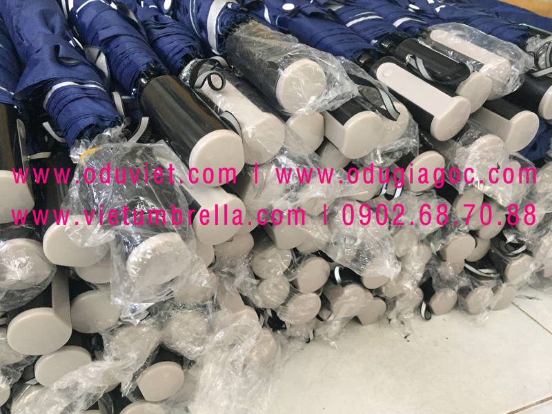xưởng sản xuất ô dù cầm tay in logo quảng cáo